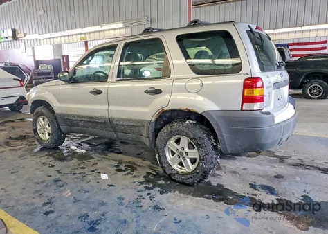 2005 Ford Escape Xls из США, поврежденный, VIN 1FMYU92Z75KB33062